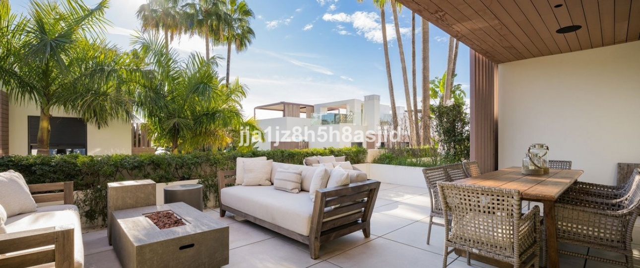 Resale - Villa - Marbella - Sierra Blanca