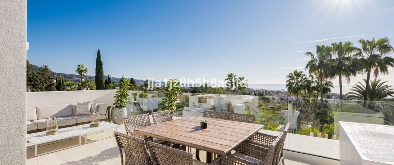 Resale - Villa - Marbella - Sierra Blanca