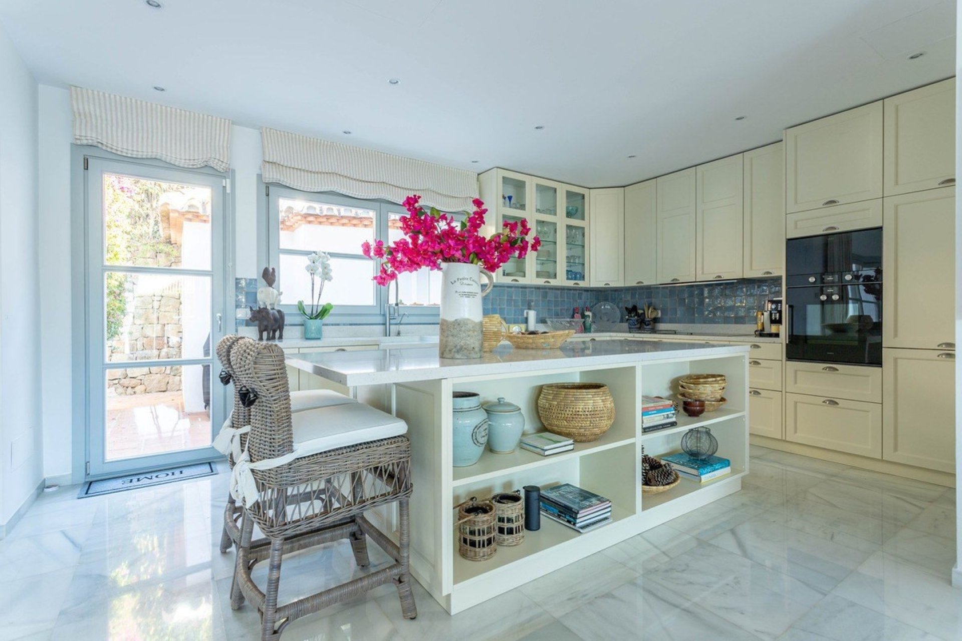 Resale - Villa - Marbella - Sierra Blanca