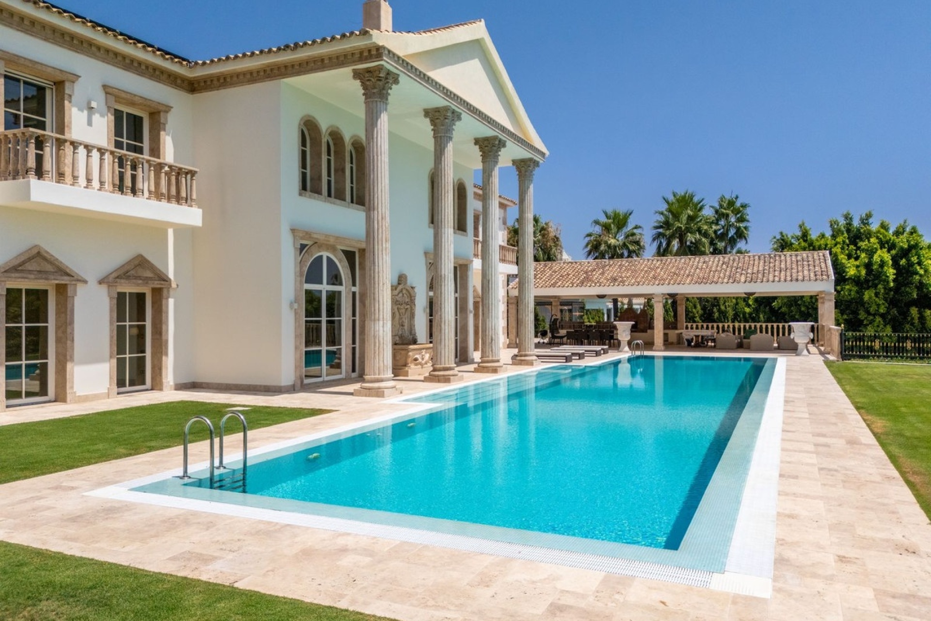 Resale - Villa - Marbella - Sierra Blanca