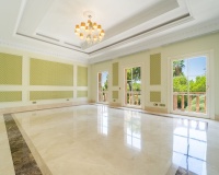 Resale - Villa - Marbella - Sierra Blanca