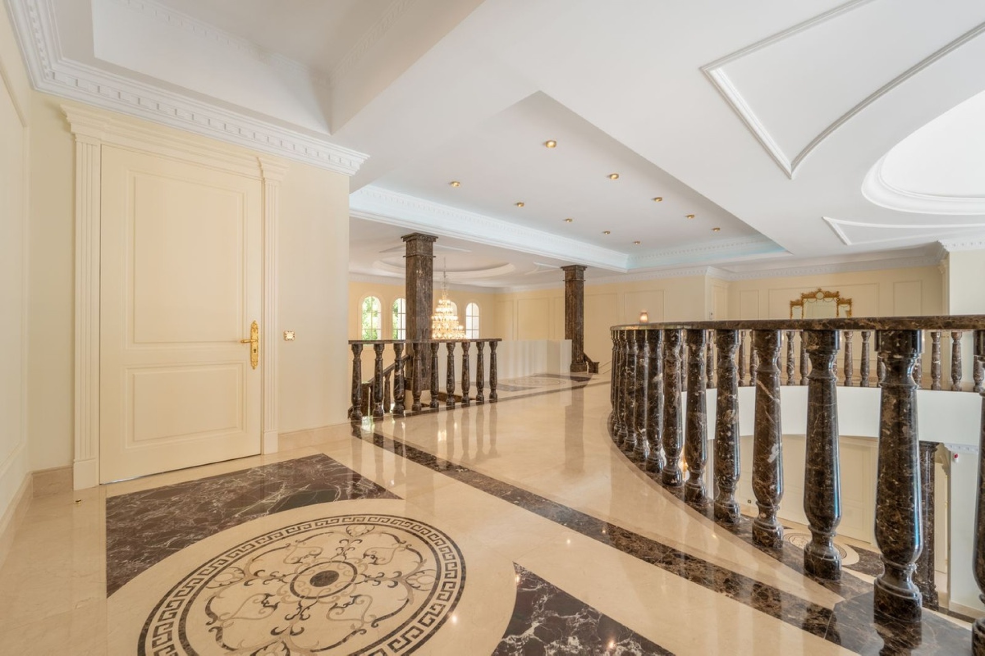 Resale - Villa - Marbella - Sierra Blanca