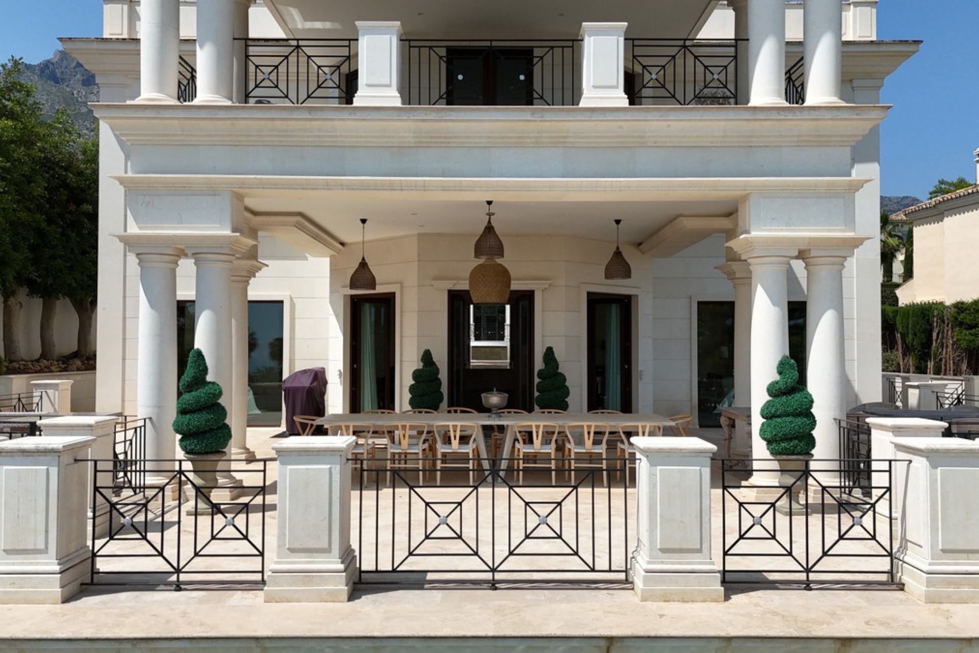 Resale - Villa - Marbella - Sierra Blanca