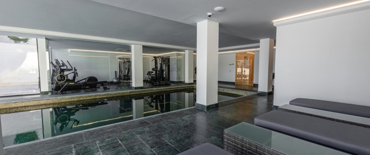 Resale - Villa - Marbella - Sierra Blanca