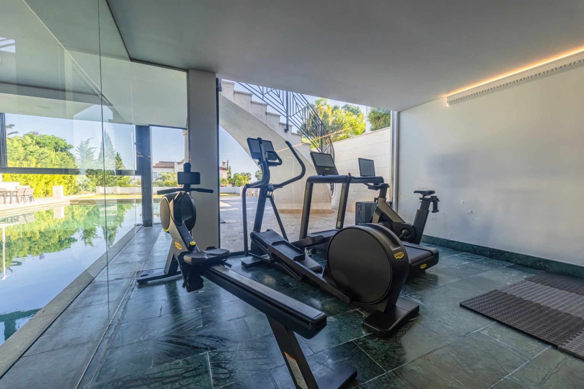 Resale - Villa - Marbella - Sierra Blanca
