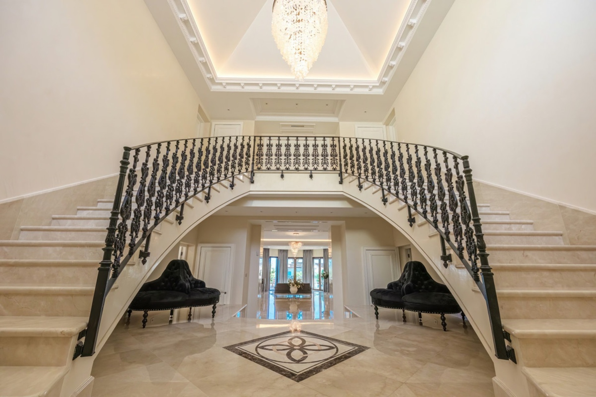 Resale - Villa - Marbella - Sierra Blanca