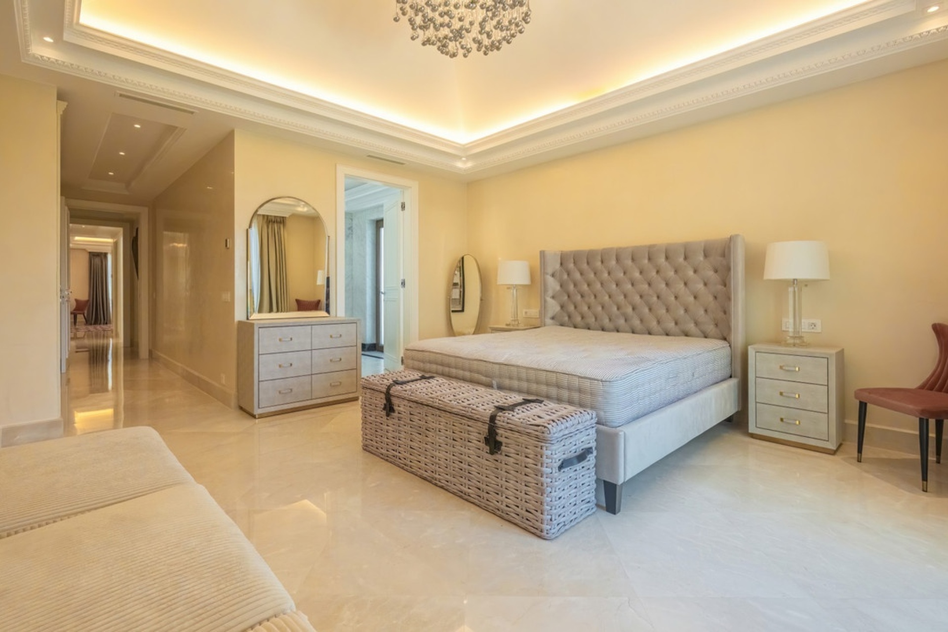 Resale - Villa - Marbella - Sierra Blanca