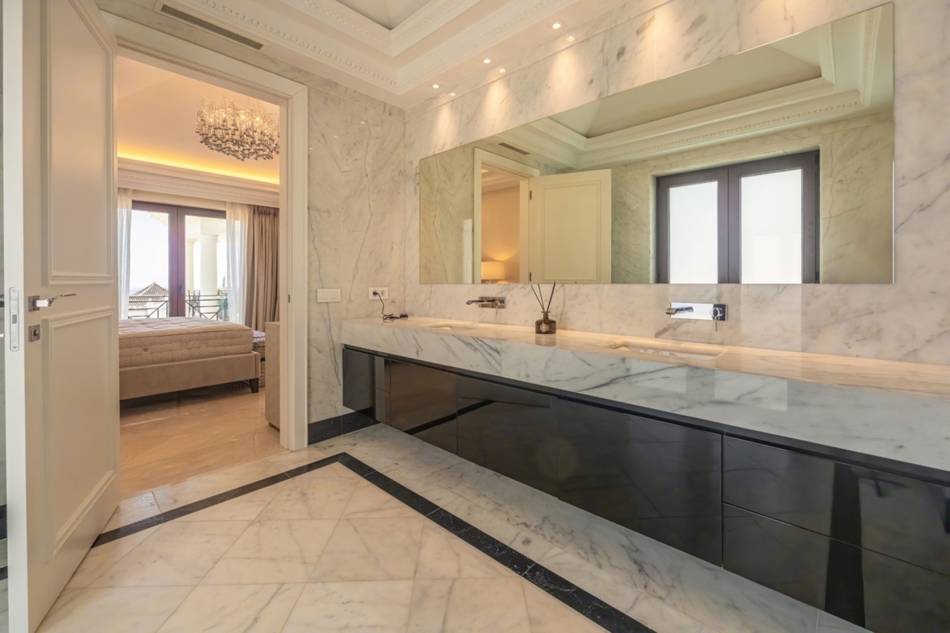 Resale - Villa - Marbella - Sierra Blanca