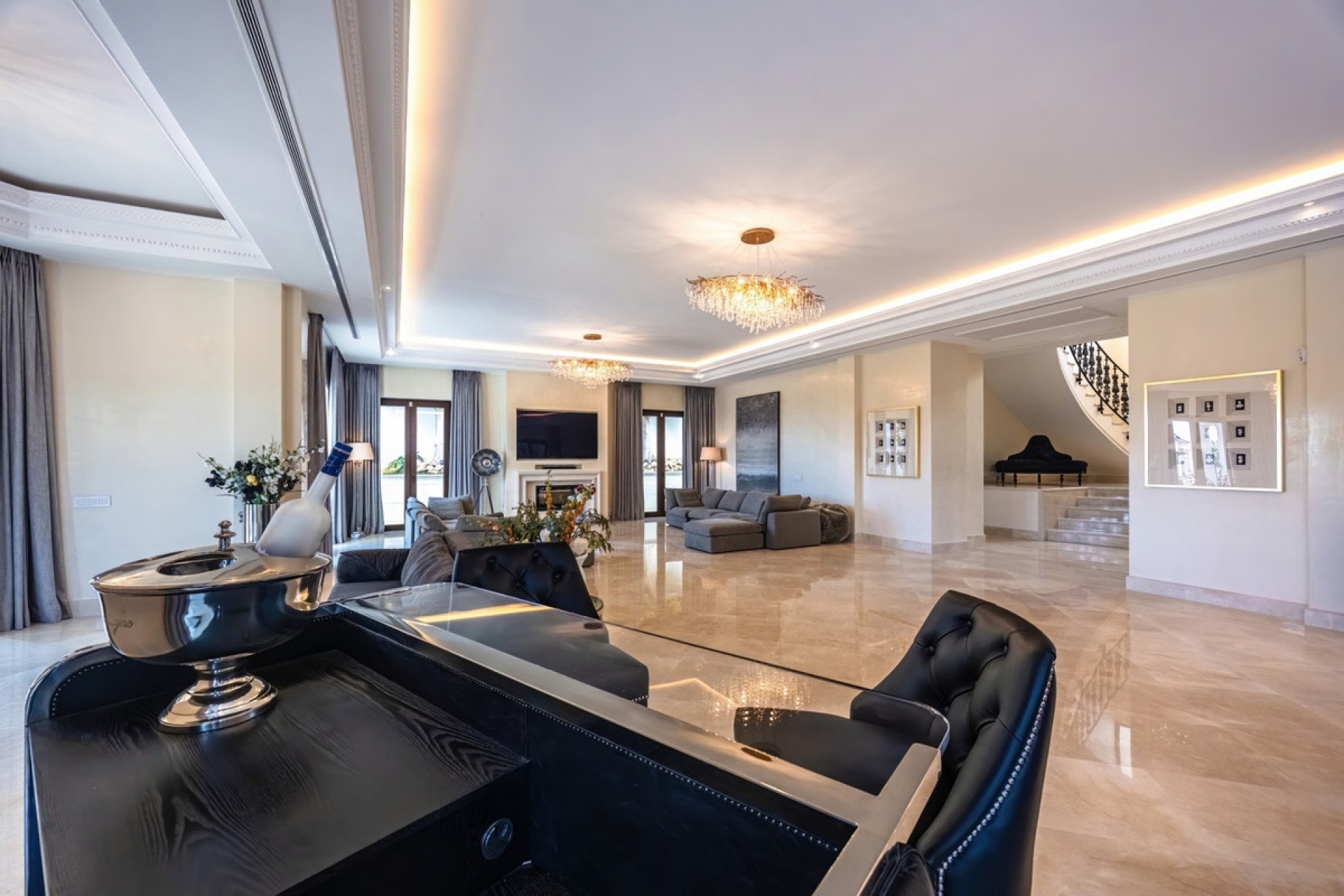 Resale - Villa - Marbella - Sierra Blanca