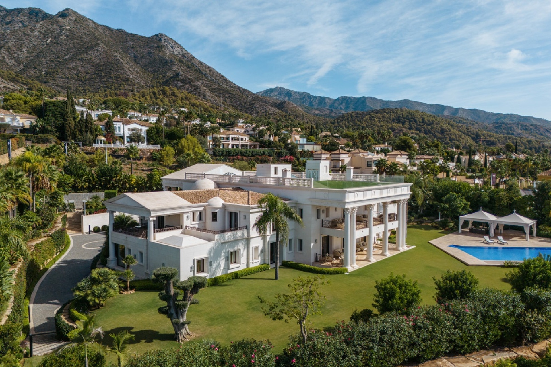 Resale - Villa - Marbella - Sierra Blanca