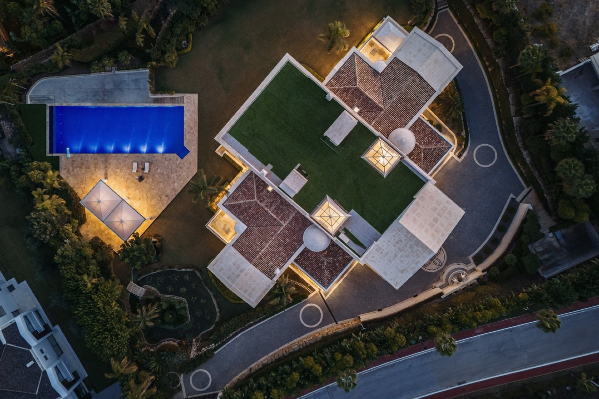 Resale - Villa - Marbella - Sierra Blanca