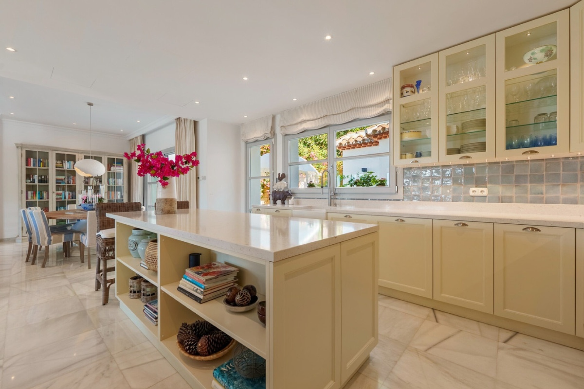 Resale - Villa - Marbella - Sierra Blanca