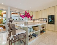 Resale - Villa - Marbella - Sierra Blanca