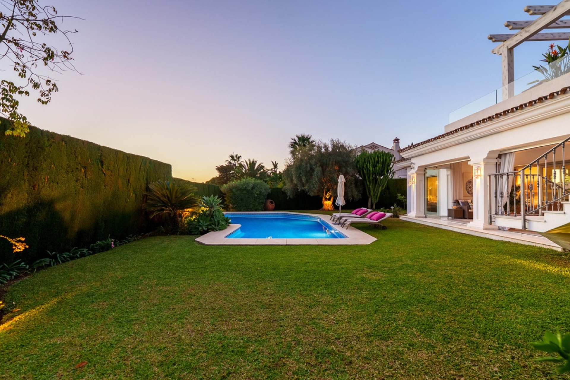 Resale - Villa - Marbella - Sierra Blanca