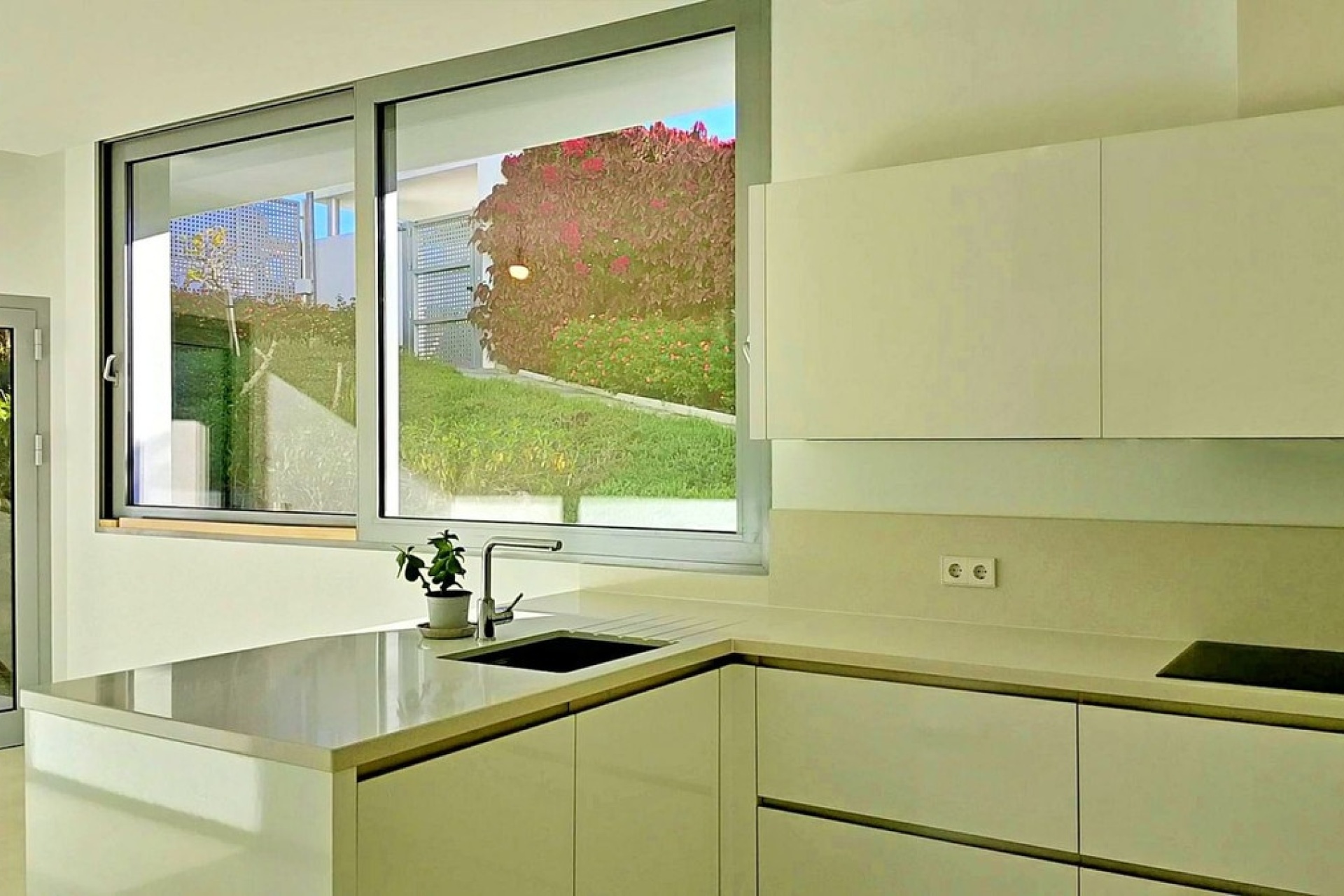 Resale - Villa - Marbella - Sierra Blanca