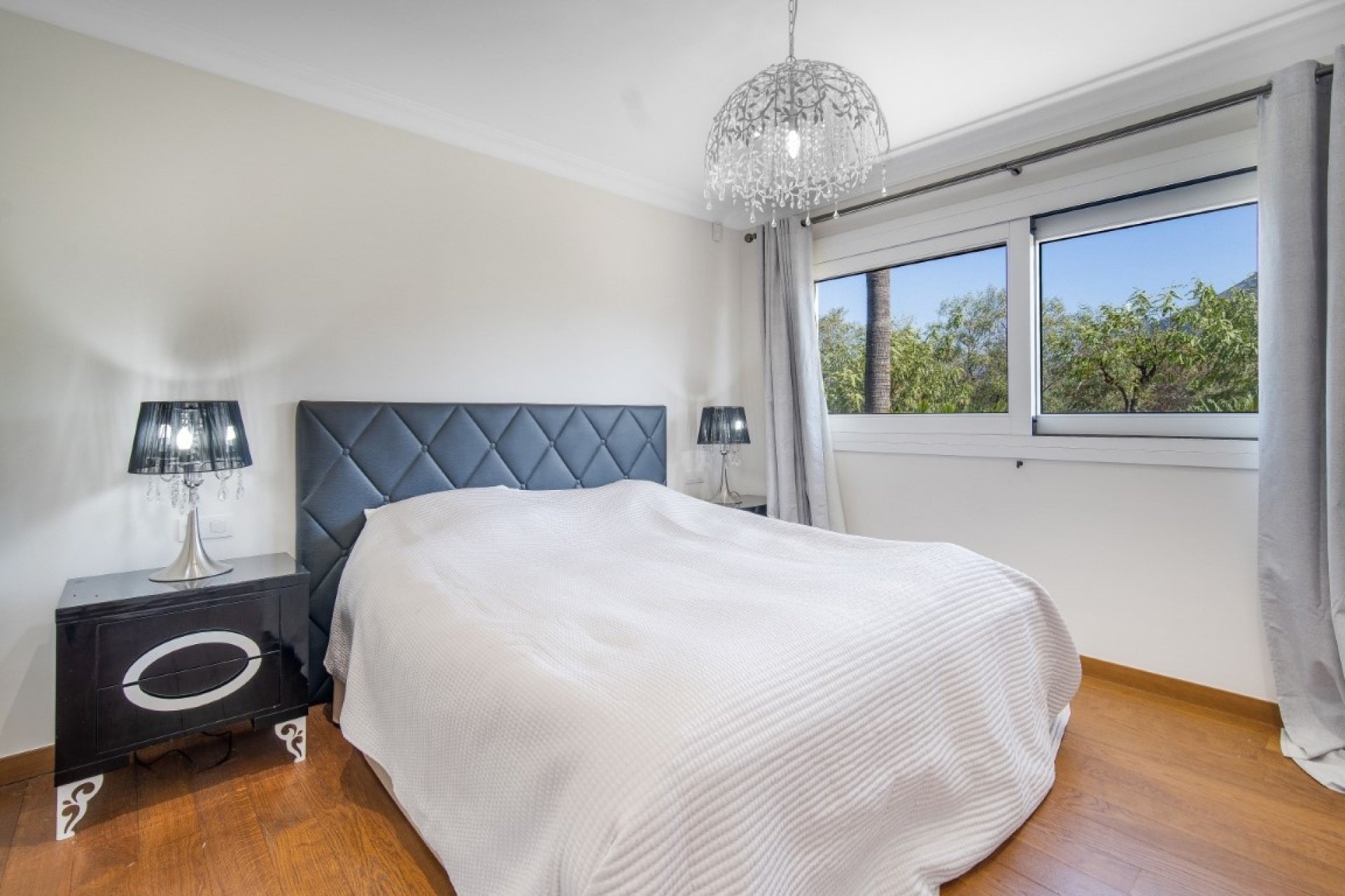 Resale - Villa - Marbella - The Golden Mile