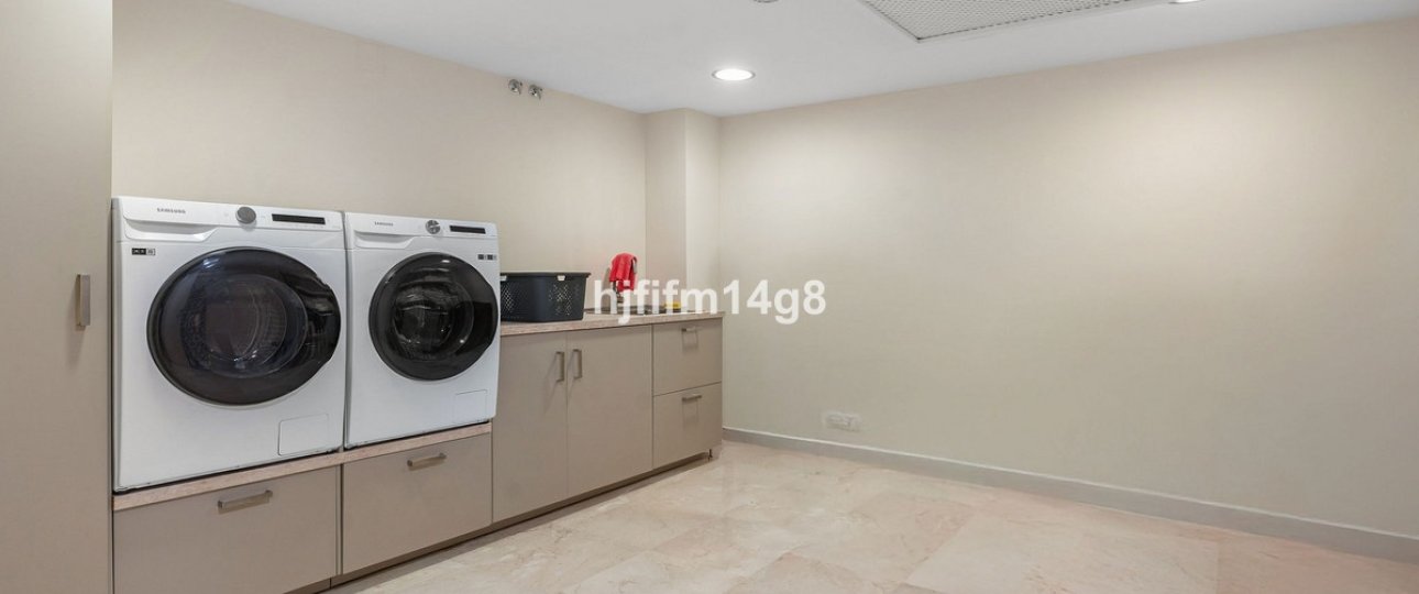 Resale - Villa - Marbella - The Golden Mile