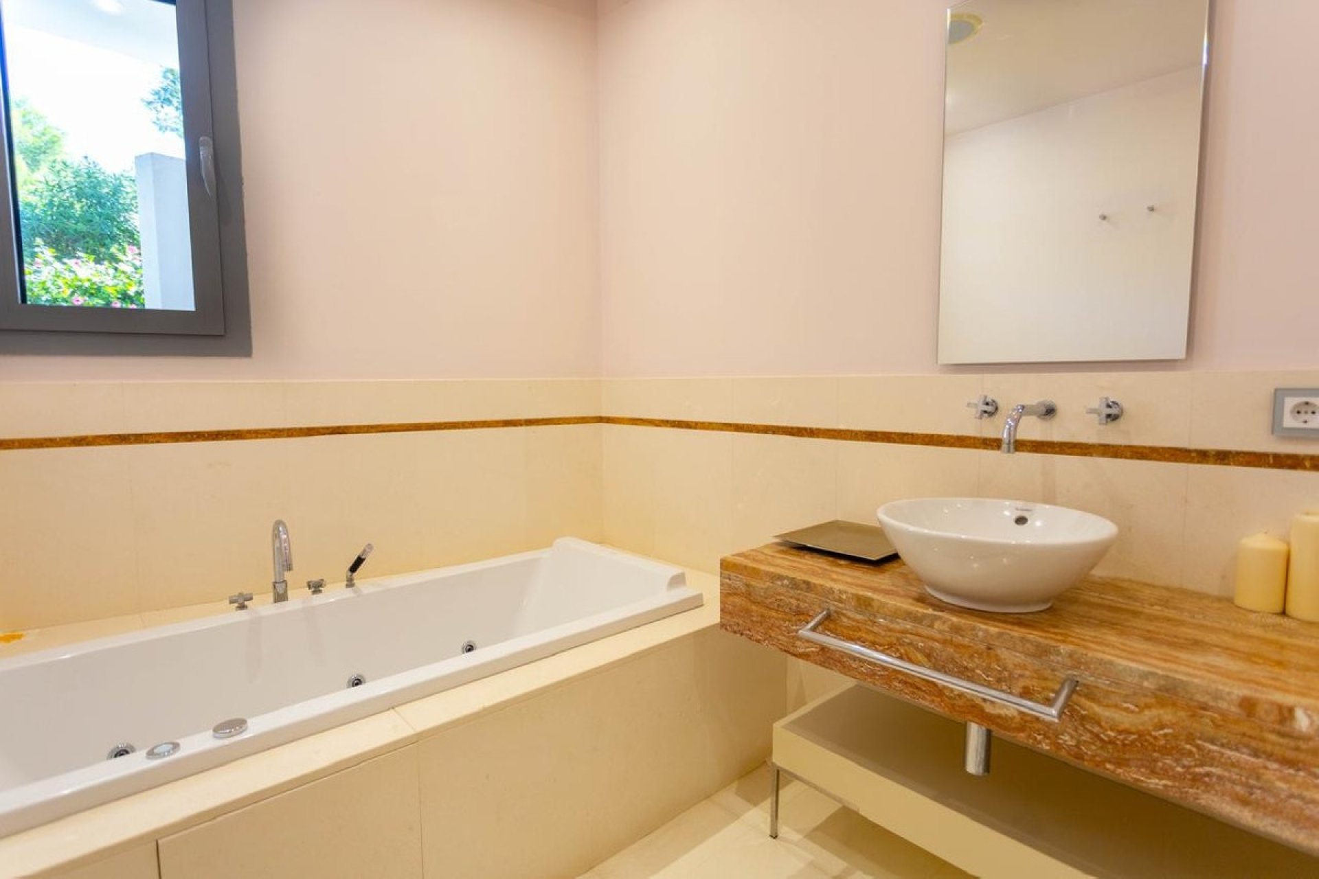 Resale - Villa - Marbella - The Golden Mile