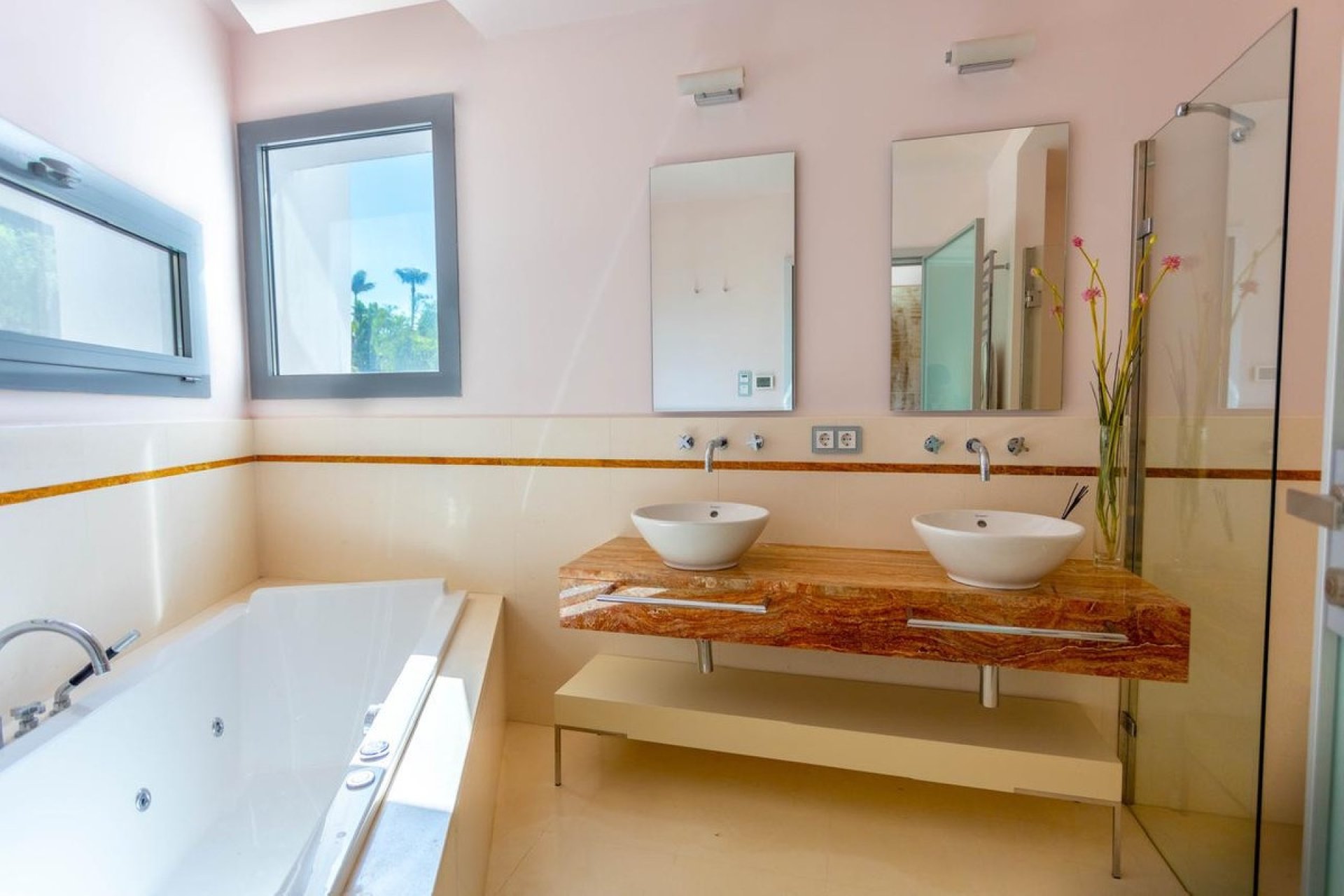 Resale - Villa - Marbella - The Golden Mile