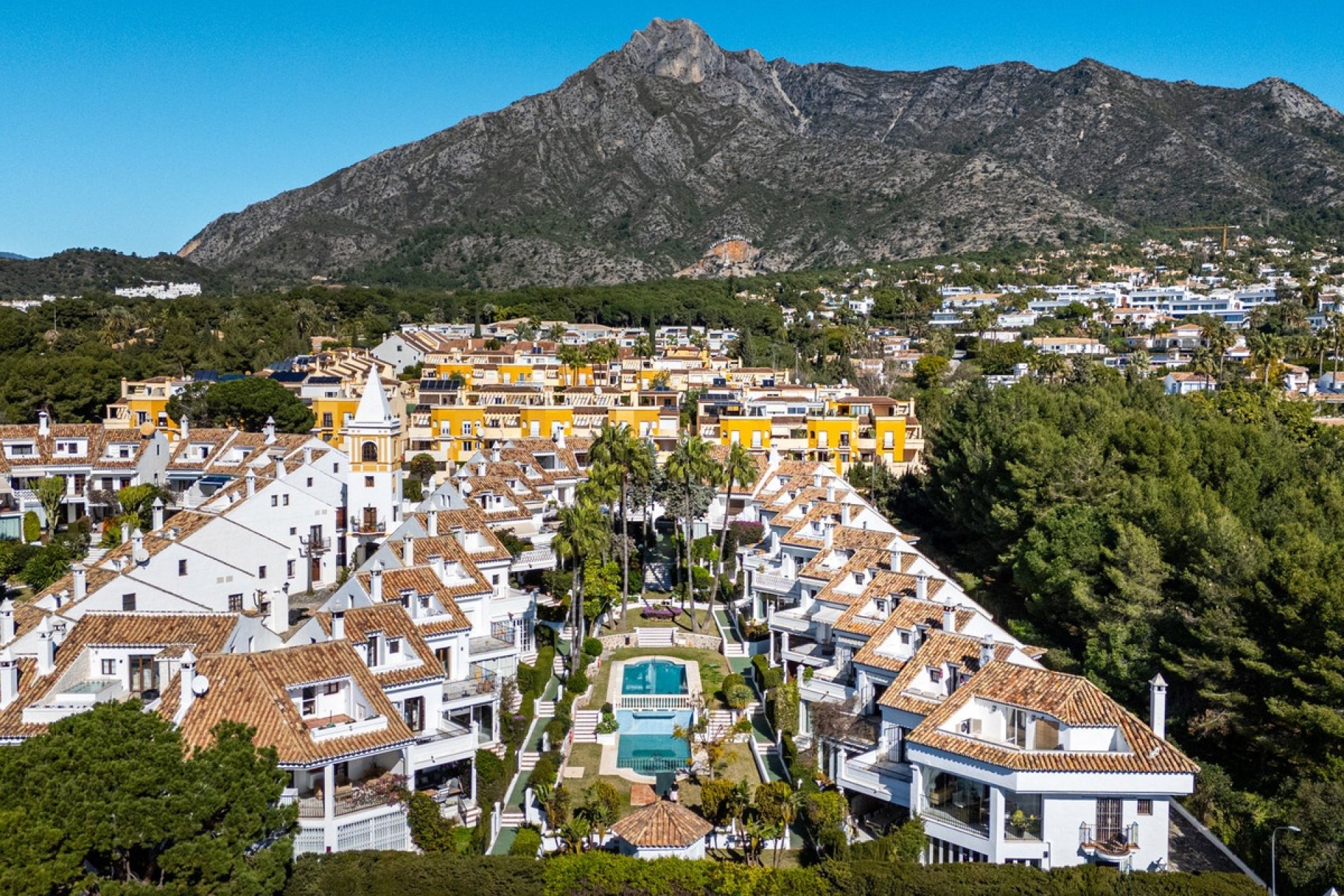Resale - Villa - Marbella - The Golden Mile