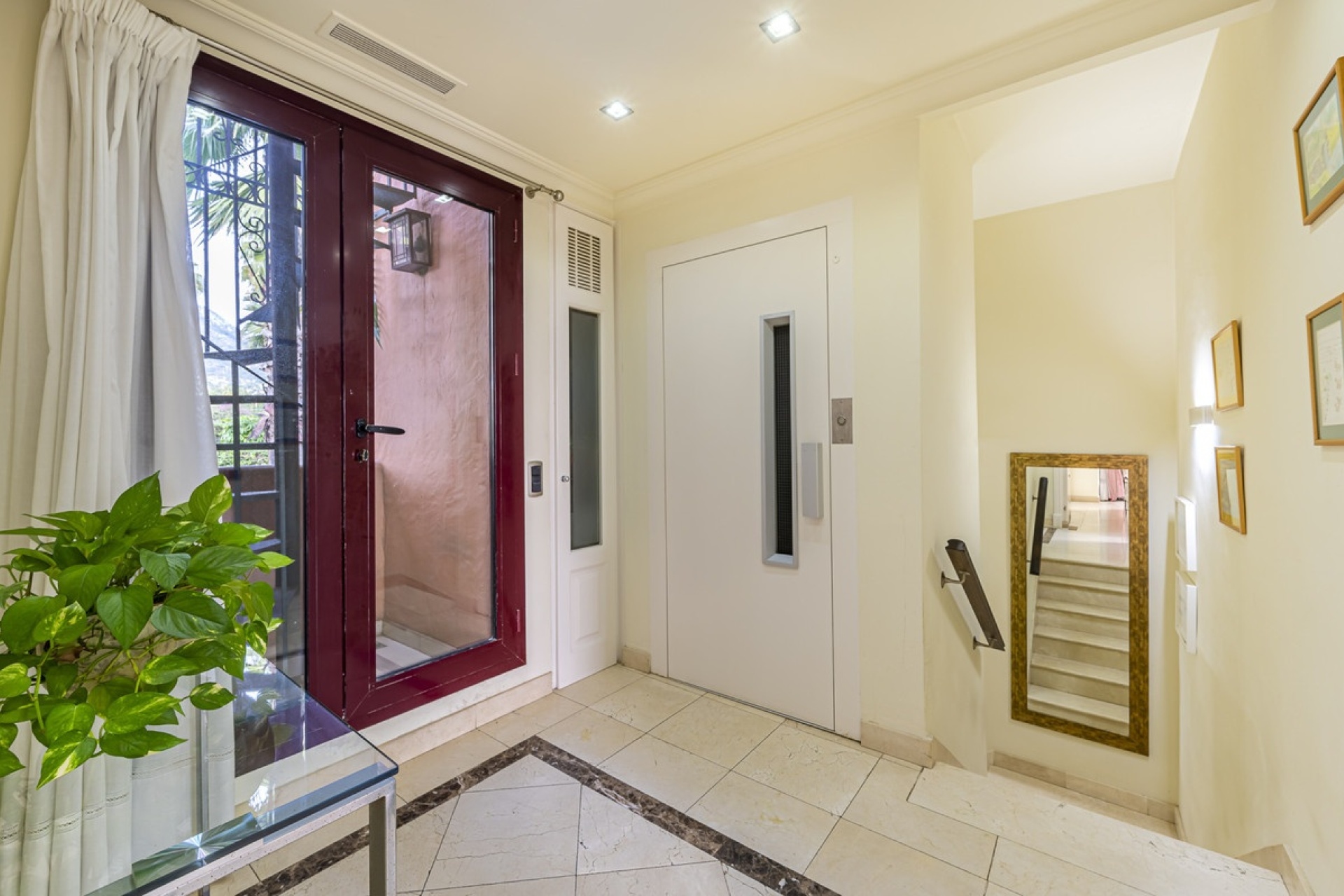 Resale - Villa - Marbella - The Golden Mile