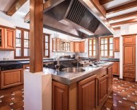 Resale - Villa - Marbella - The Golden Mile