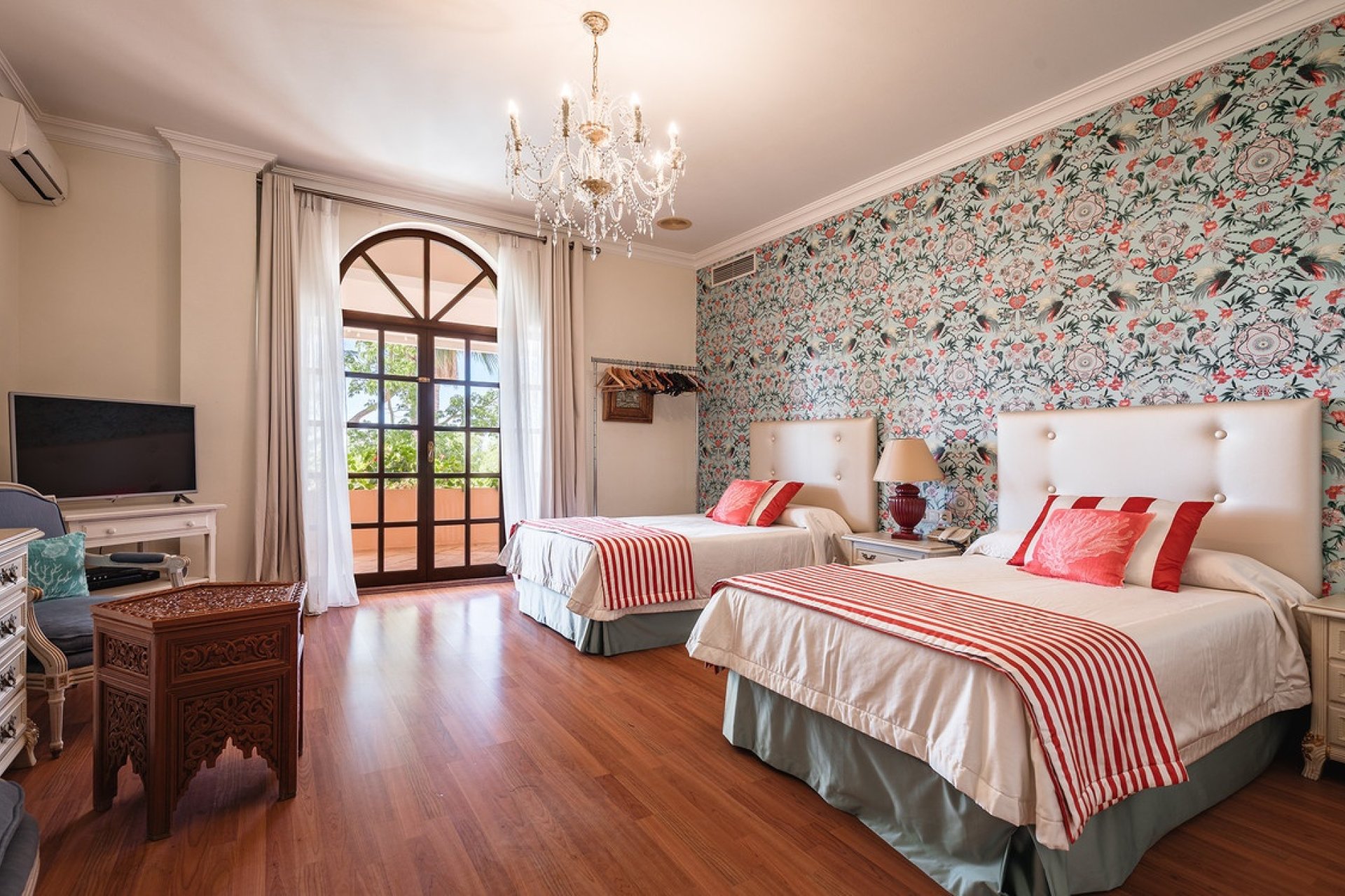 Resale - Villa - Marbella - The Golden Mile