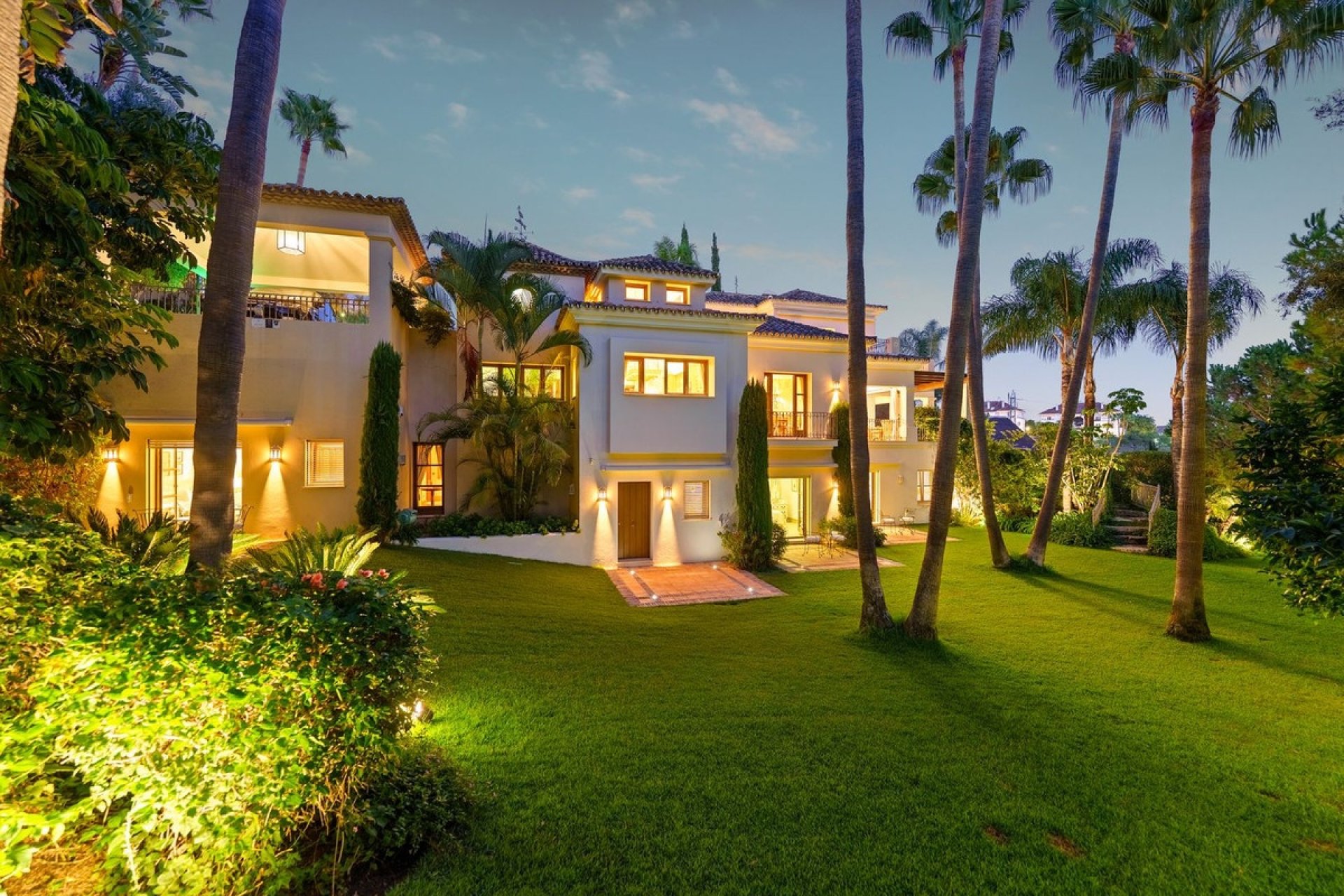 Resale - Villa - Marbella - The Golden Mile