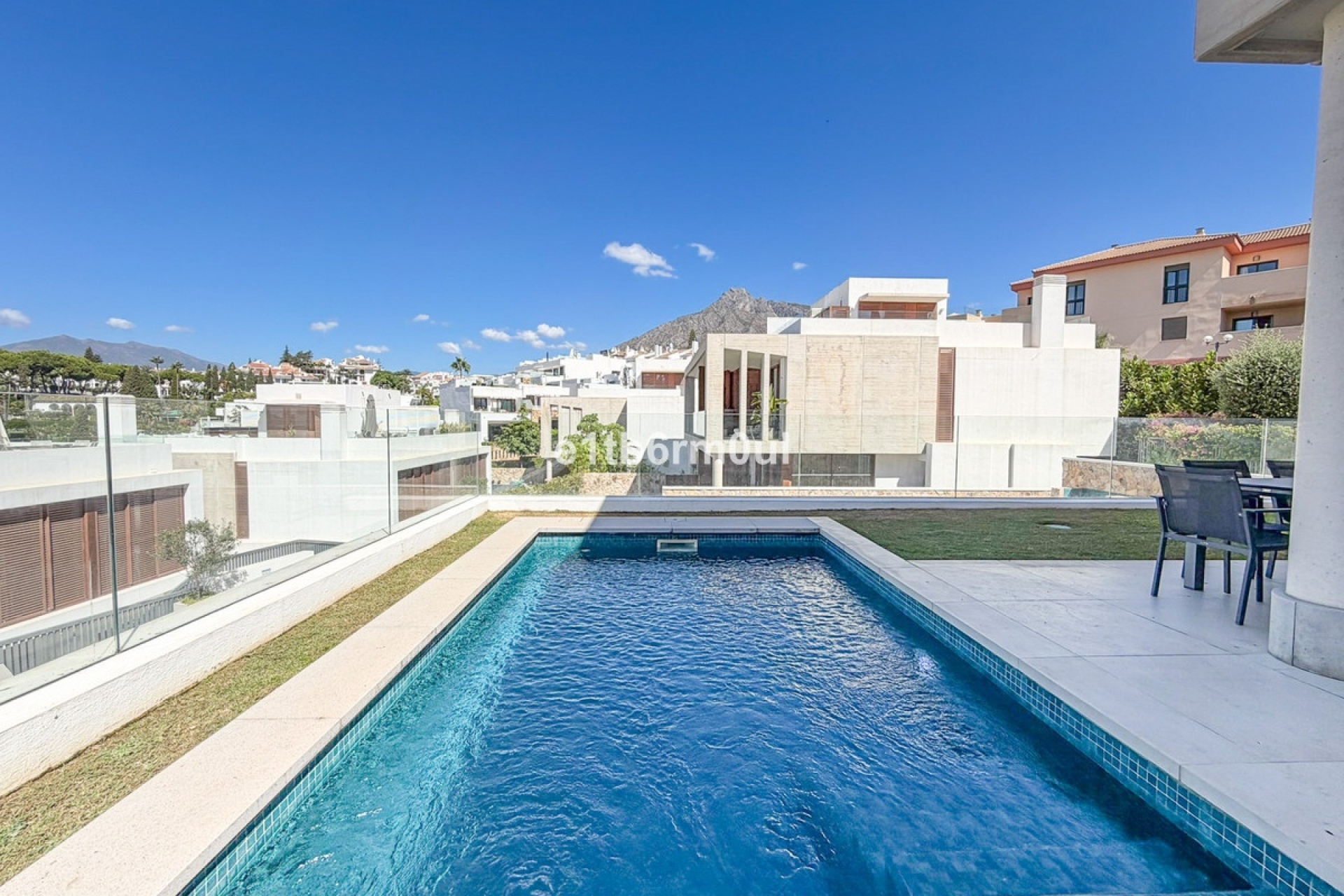 Resale - Villa - Marbella - The Golden Mile