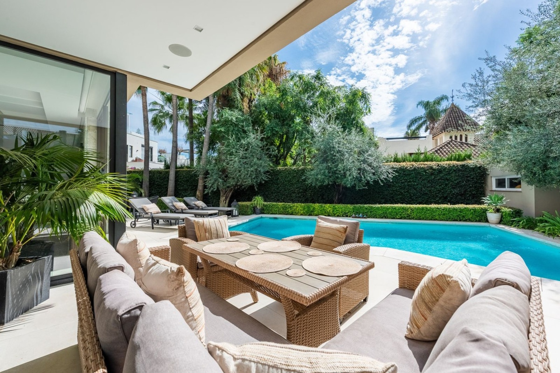 Resale - Villa - Marbella - The Golden Mile