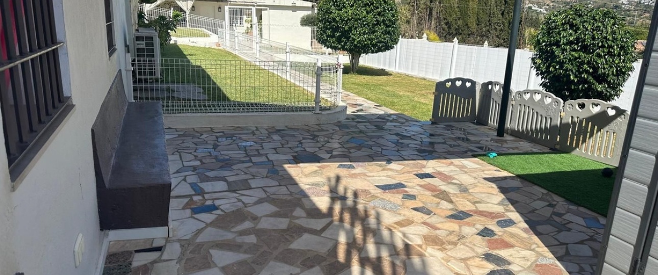 Resale - Villa - Marbella - Valle del Sol
