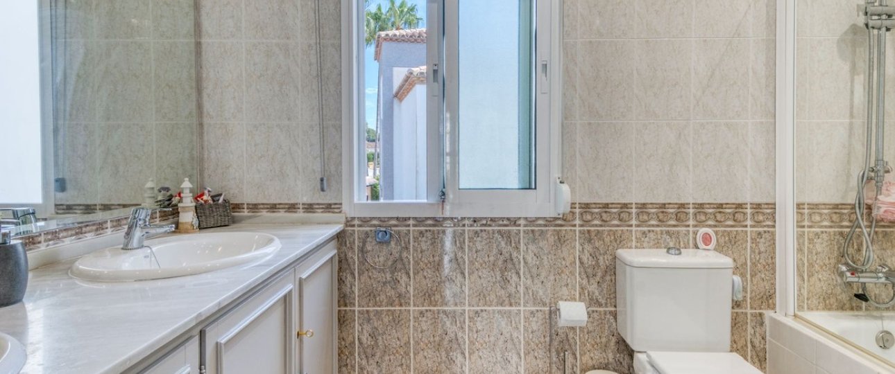Resale - Villa - Mijas - Calahonda