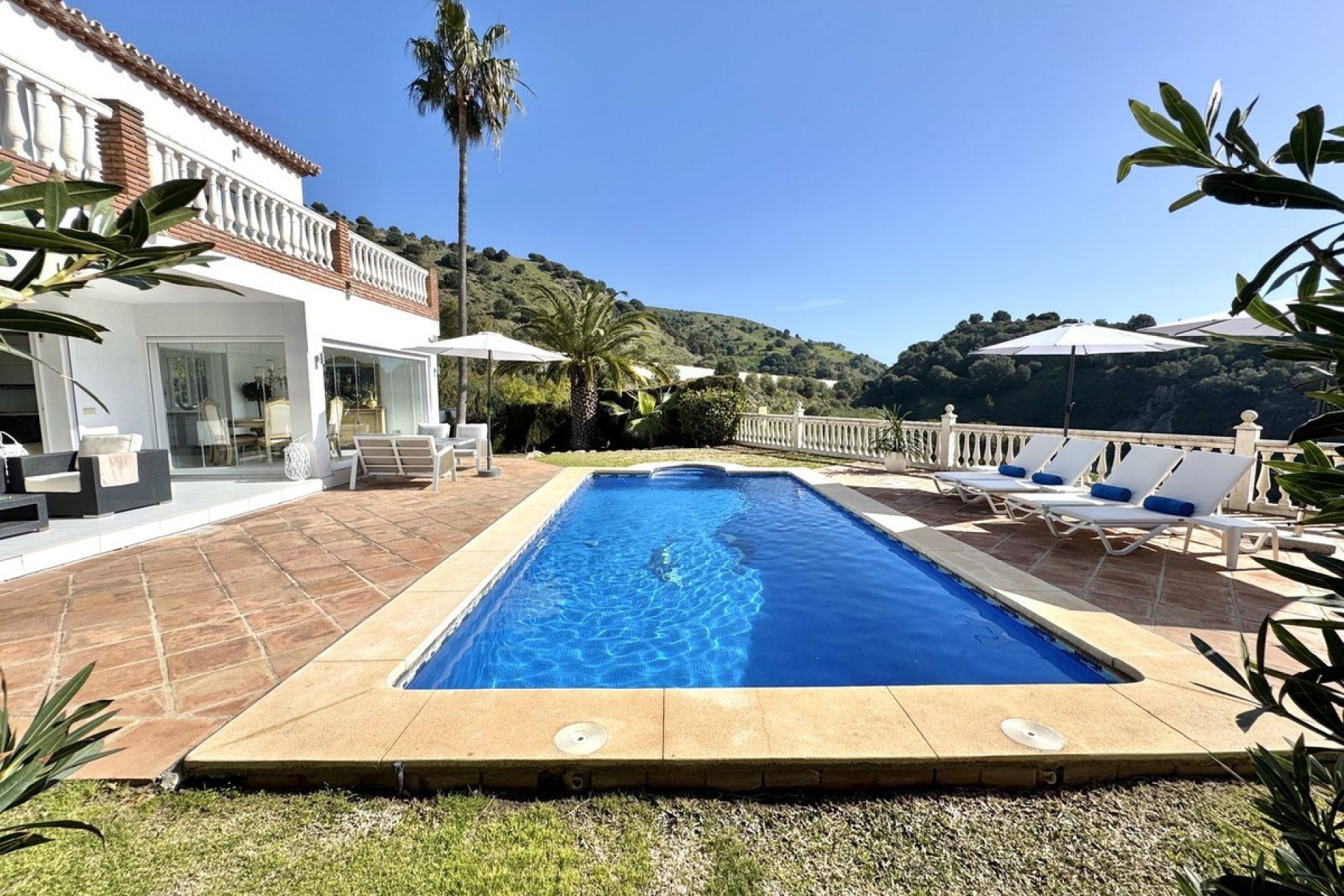 Resale - Villa - Mijas - Calahonda