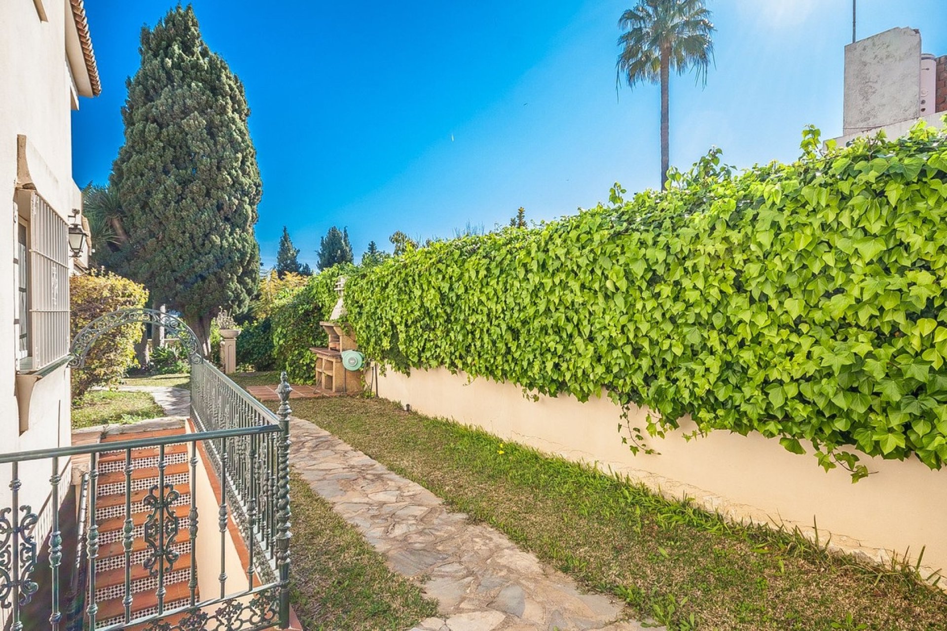 Resale - Villa - Mijas - Calahonda