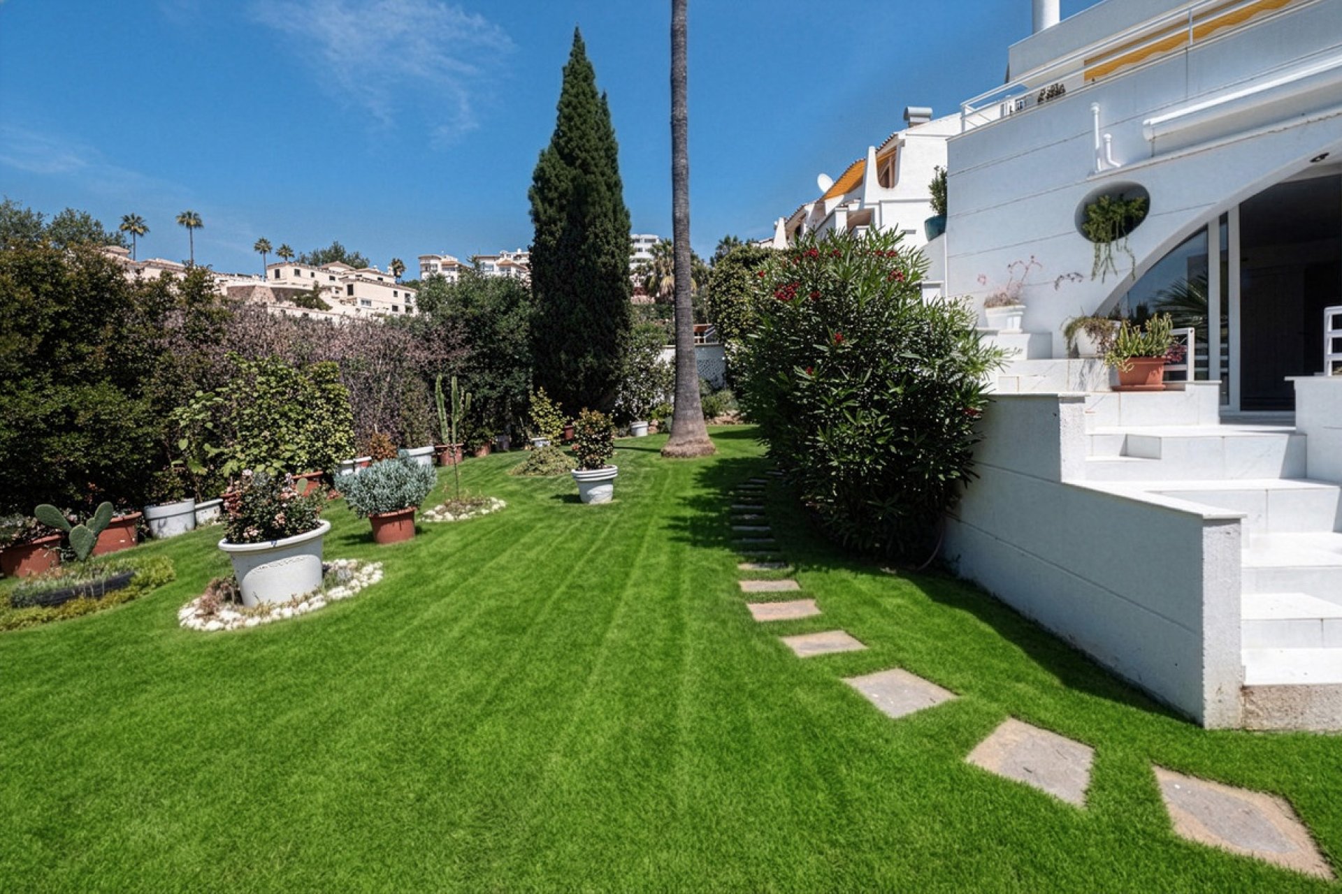 Resale - Villa - Mijas - Calahonda