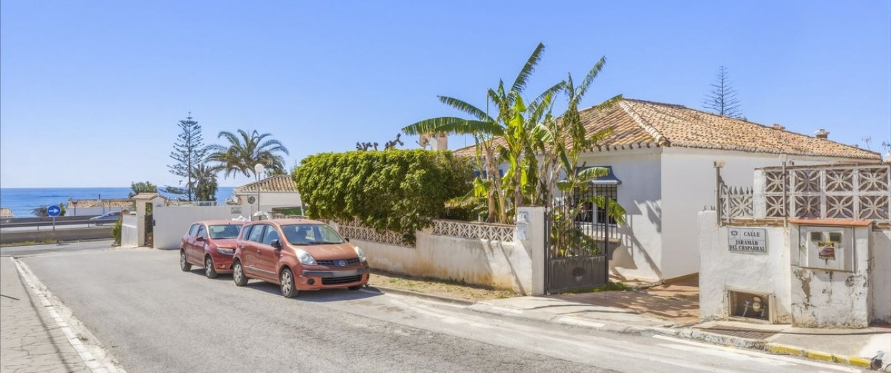 Resale - Villa - Mijas - El Chaparral