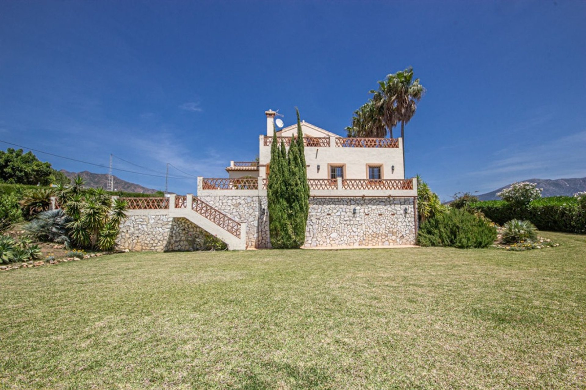 Resale - Villa - Mijas - La Cala de Mijas