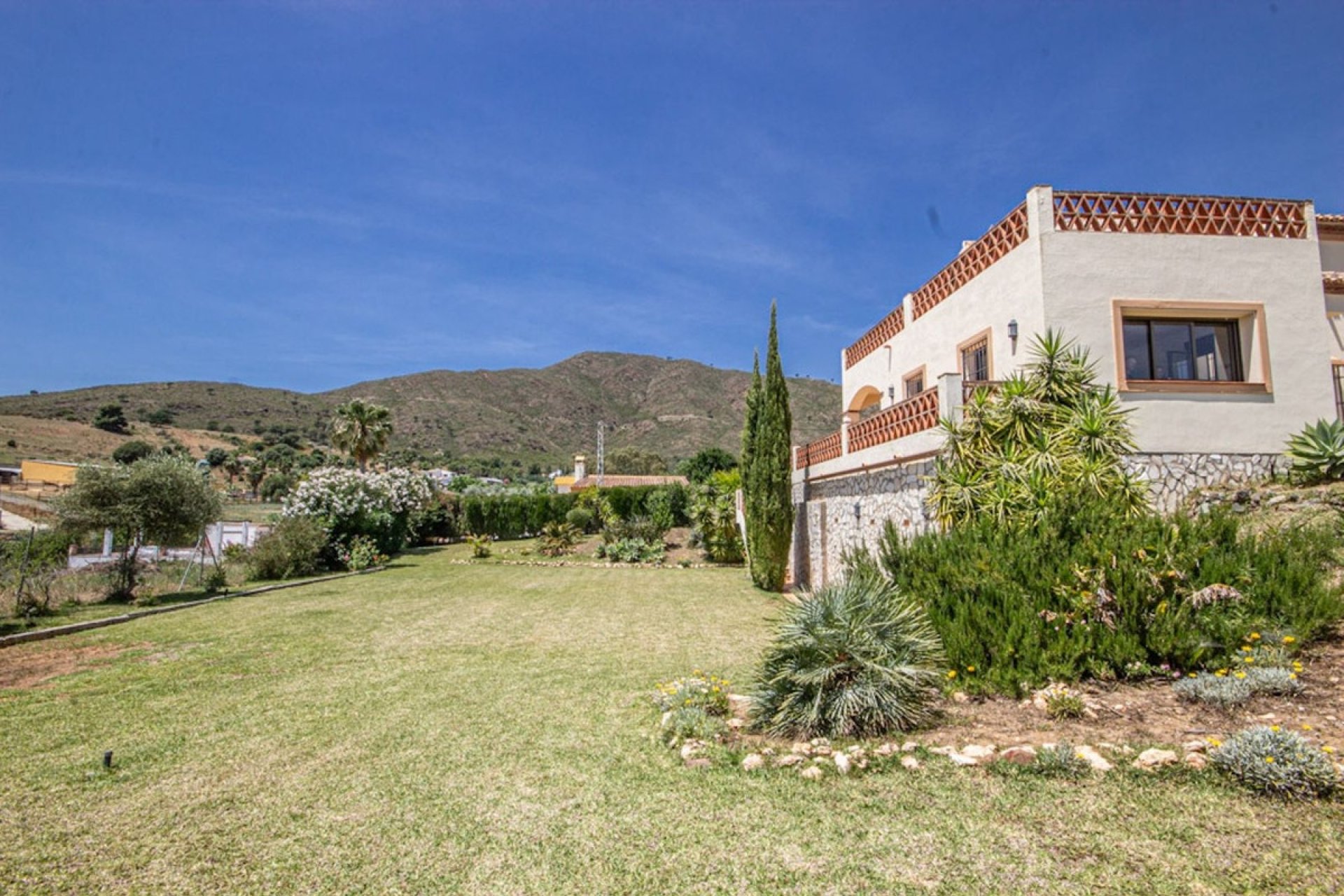 Resale - Villa - Mijas - La Cala de Mijas