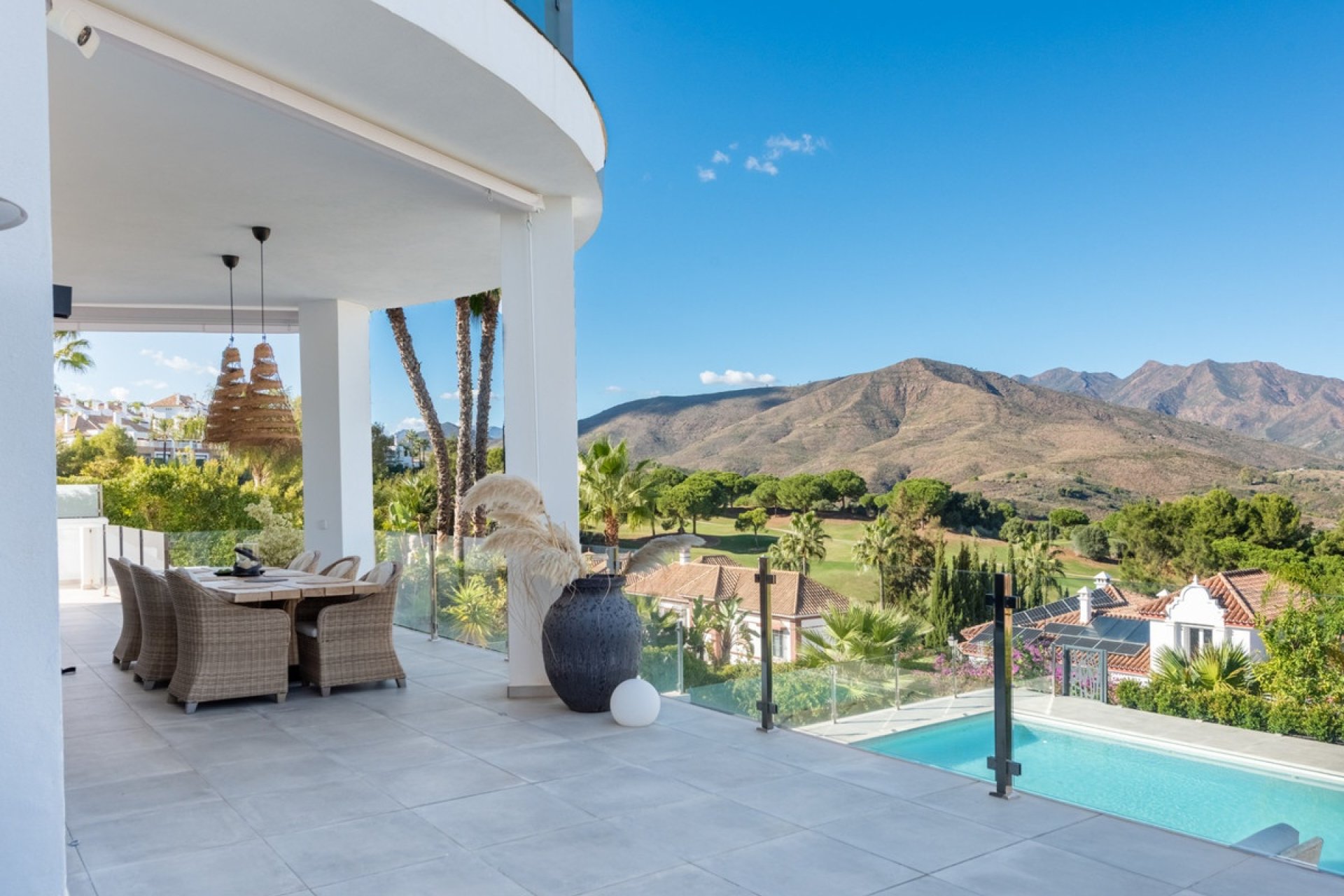 Resale - Villa - Mijas - La Cala Golf
