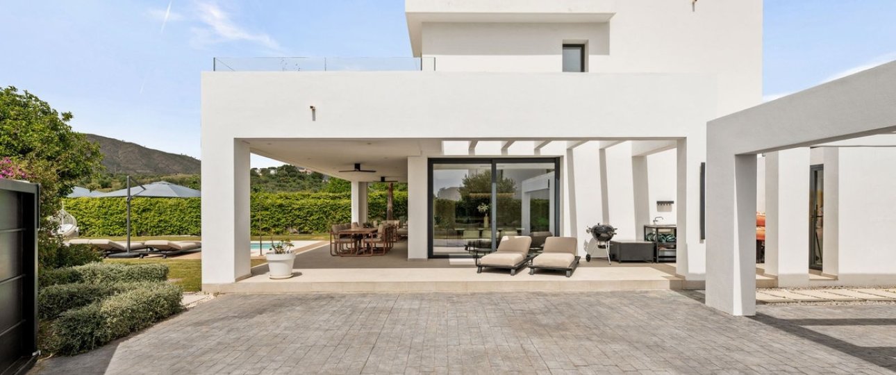 Resale - Villa - Mijas - La Cala Golf