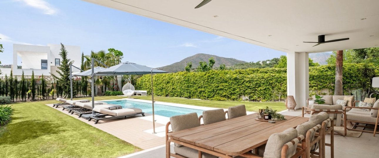 Resale - Villa - Mijas - La Cala Golf