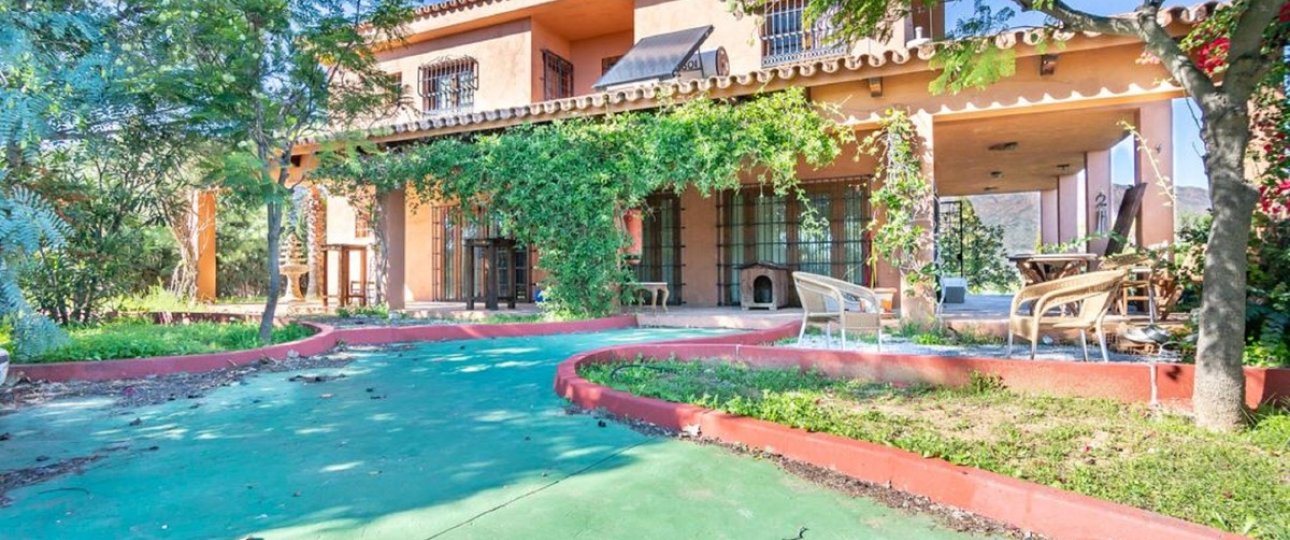 Resale - Villa - Mijas - Mijas Centro