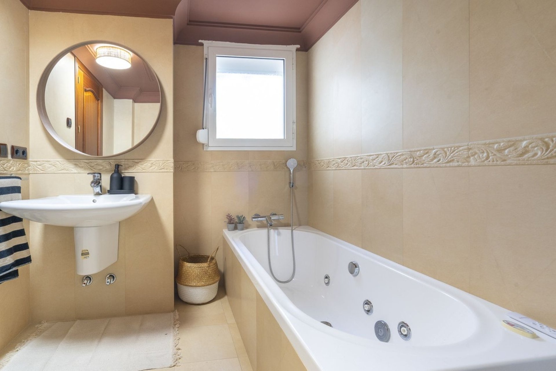 Resale - Villa - Mijas - Mijas Centro