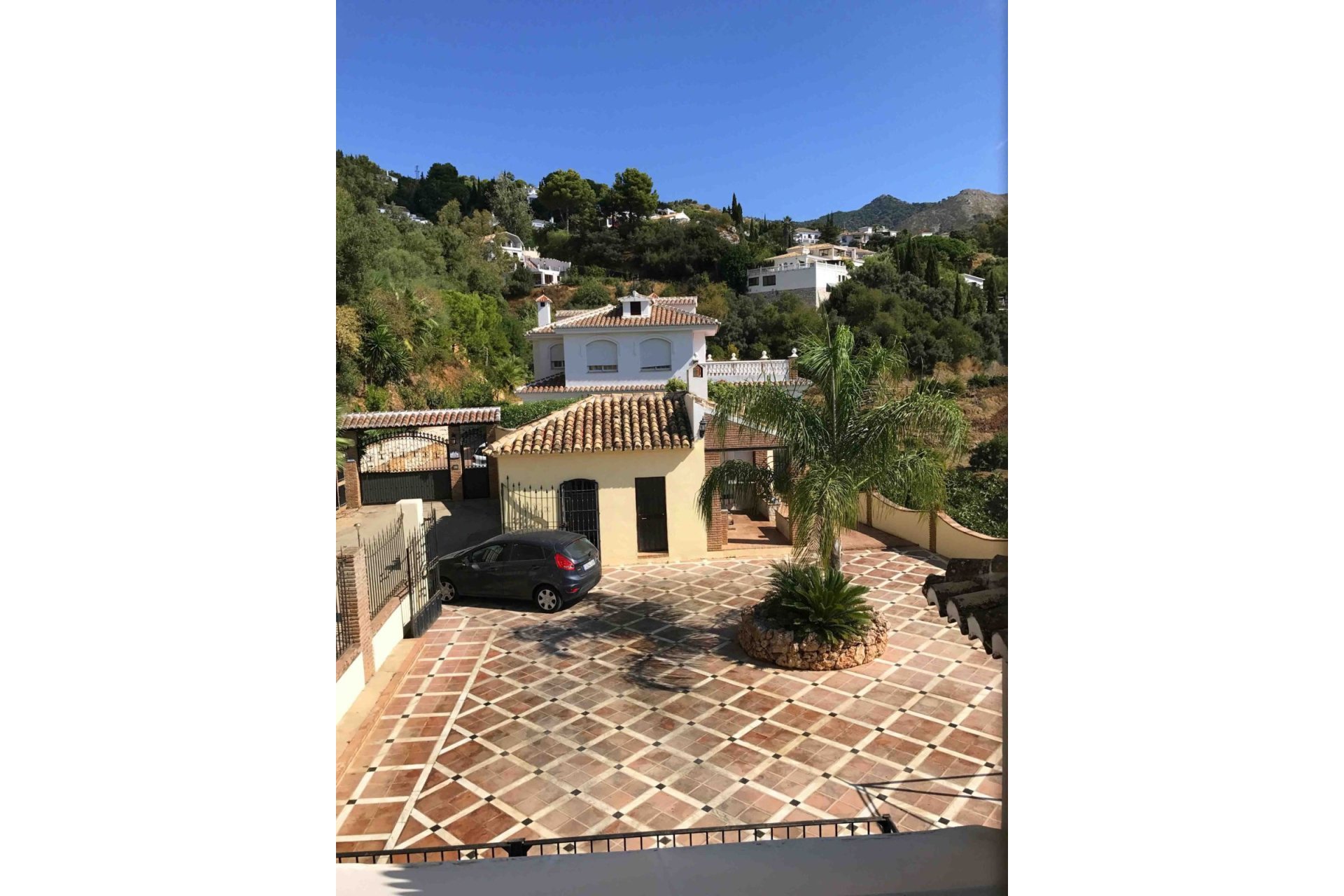 Resale - Villa - Mijas - Mijas Centro