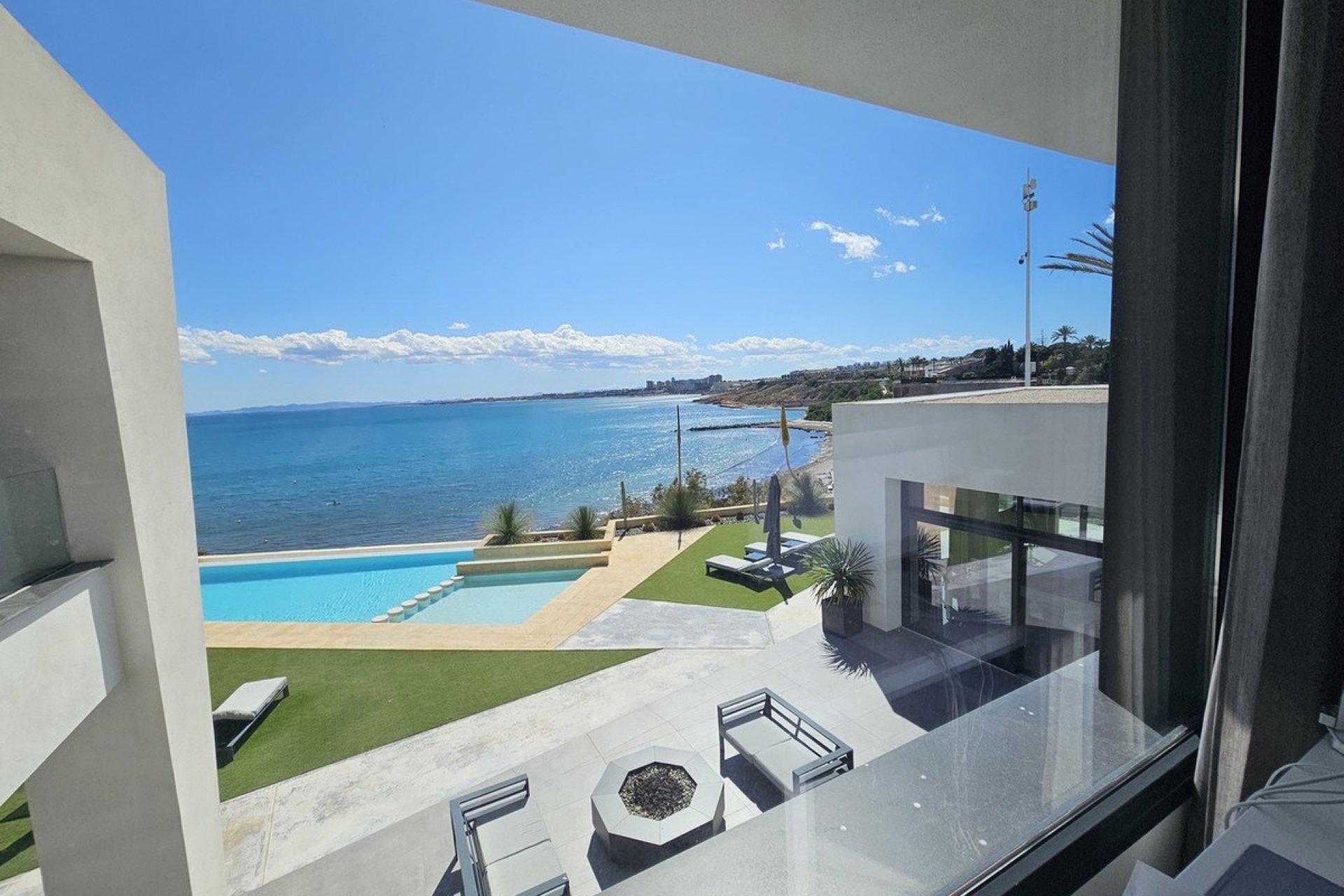 Resale - Villa - Orihuela - Cabo Roig