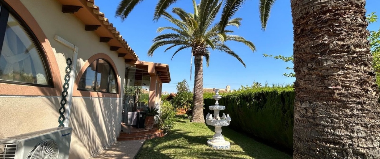 Resale - Villa - Orihuela - Cabo Roig