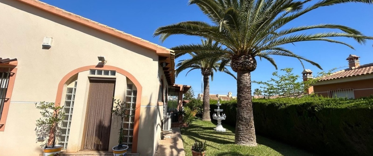 Resale - Villa - Orihuela - Cabo Roig