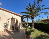 Resale - Villa - Orihuela - Cabo Roig