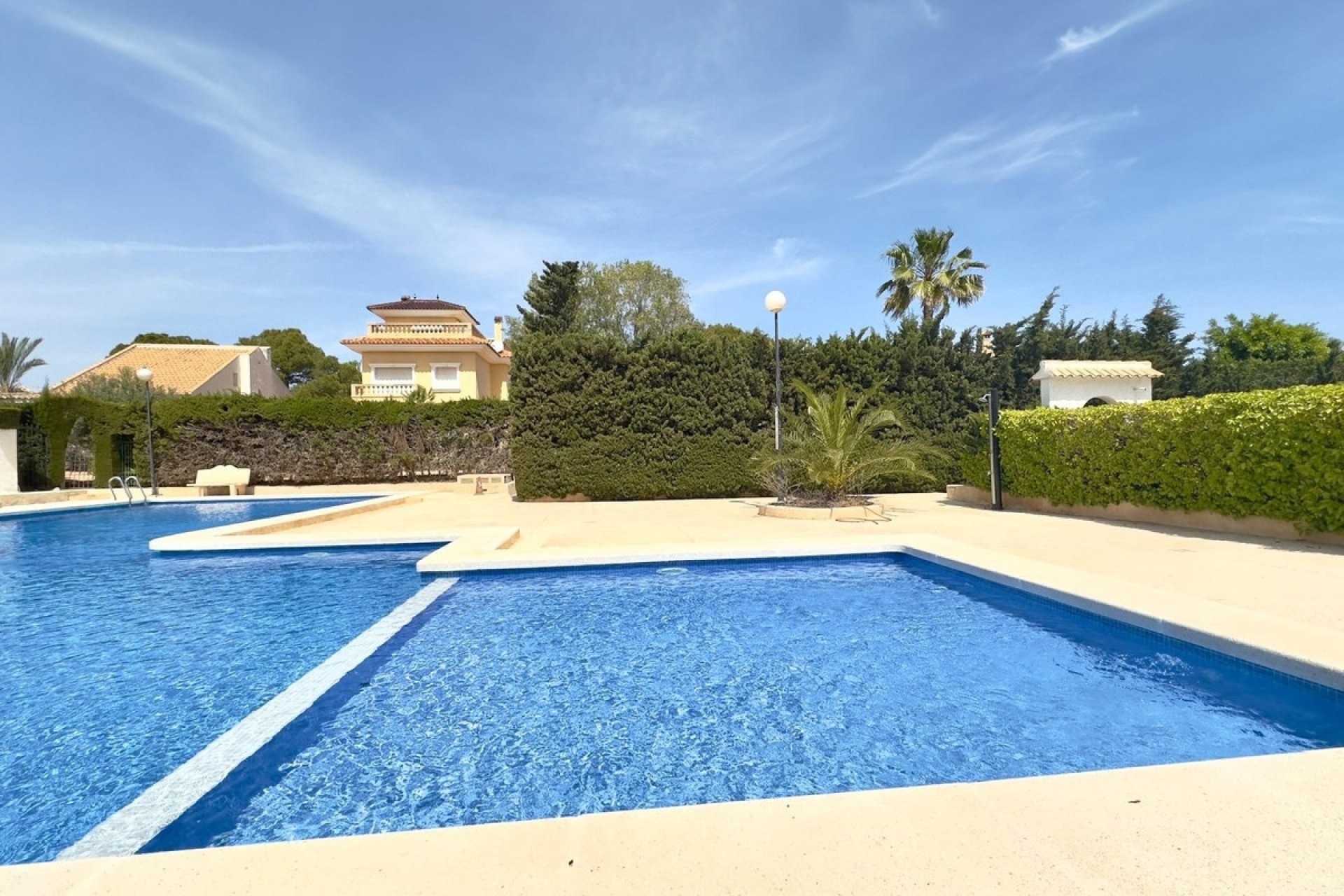 Resale - Villa - Orihuela - Cabo Roig