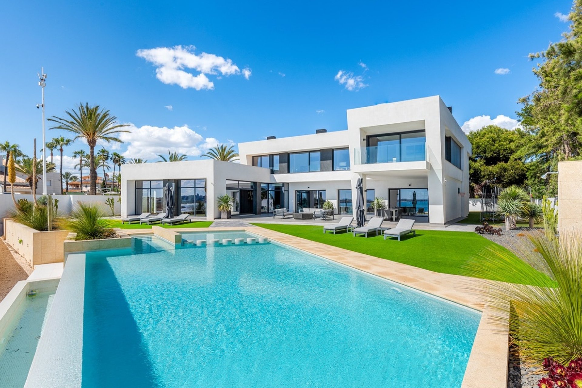 Resale - Villa - Orihuela - Cabo Roig